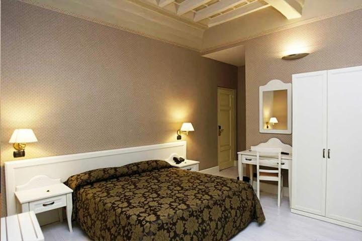 Palazzo Riario Bed & Breakfast Viterbo Luaran gambar